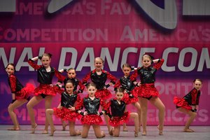 Cruisin For A Bruisin