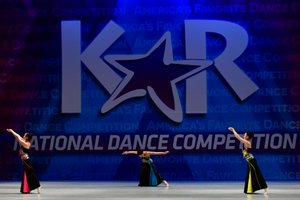 Dai Water Dance Girls