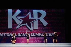 Hub Group Company: Sunday's Finest