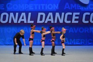 Cruisin For A Bruisin