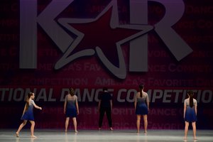 I Feel Like I'm Drowning