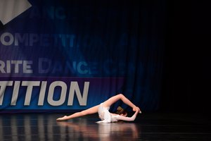 Praise You In The Storm