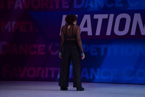 She's Goin Hollywood