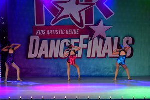 Camille, Collette, Fifi