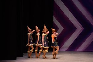 Ease On Down The Road