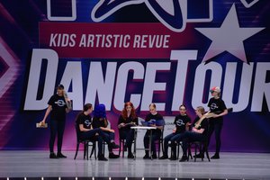 Prop's Crew: Behind The Scenes