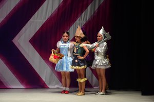 Ease On Down The Road