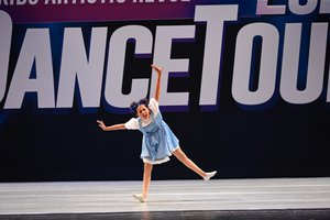 Ease On Down The Road