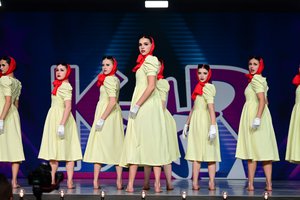 Here's To The Ladies Who Lunch