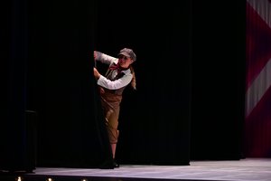 Baby June And Her Newsboys