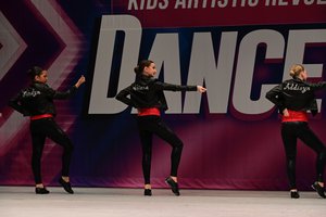 Cruisin' For A Bruisin'