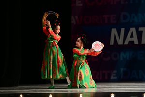Palace Banquet In Tang Dynasty