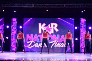 Throwing  More Shade