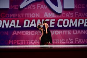 Never Dreamed You'd Leave In Summer