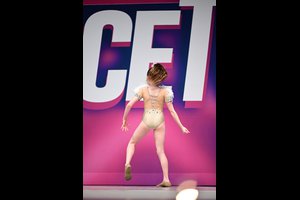 Nails Hair Hips Heels