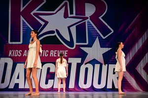 Chemtrails Over The Country Club