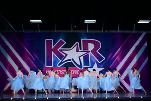 Lay Your Head On My Shoulder