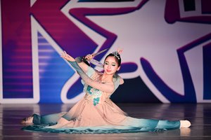 Enjoy In The Spring Water