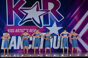 Hold Me While You Wait