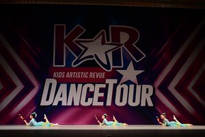 Playing With The Spring Breeze