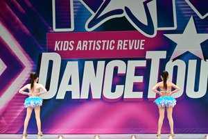 Shake Your Tailfeather